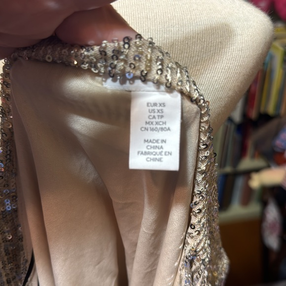 Beautiful H & M Sequined/Sparkly Gold & Silver Top XS Extra Small - Picture 8 of 11